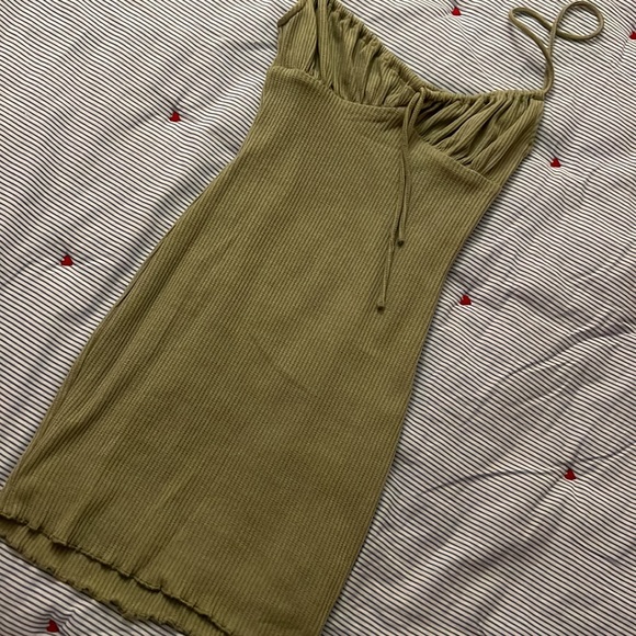 Princess Polly dress size 0 never worn - Picture 7 of 7